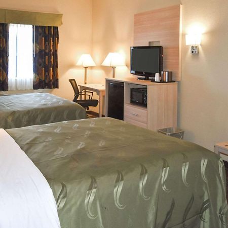 Quality Inn & Suites Brooks Louisville South Dış mekan fotoğraf