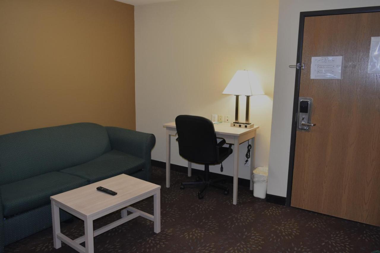 Quality Inn & Suites Brooks Louisville South Dış mekan fotoğraf