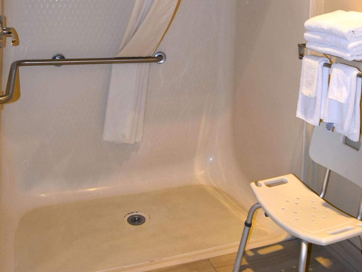Quality Inn & Suites Brooks Louisville South Dış mekan fotoğraf