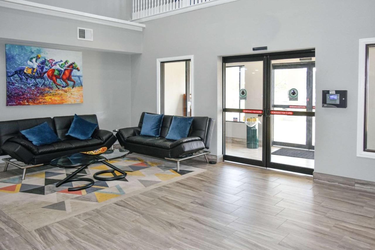 Quality Inn & Suites Brooks Louisville South Dış mekan fotoğraf