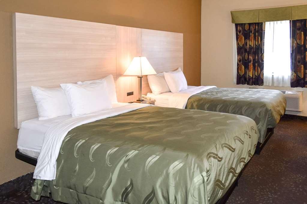 Quality Inn & Suites Brooks Louisville South Oda fotoğraf