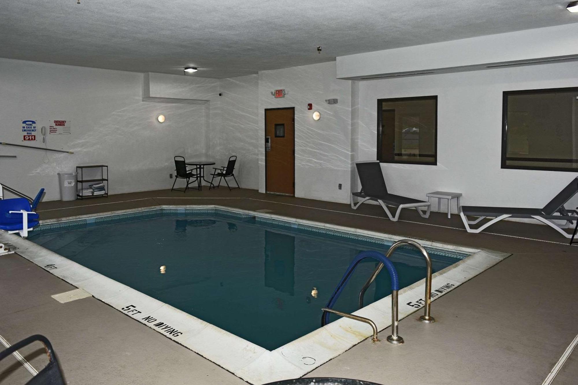 Quality Inn & Suites Brooks Louisville South Dış mekan fotoğraf